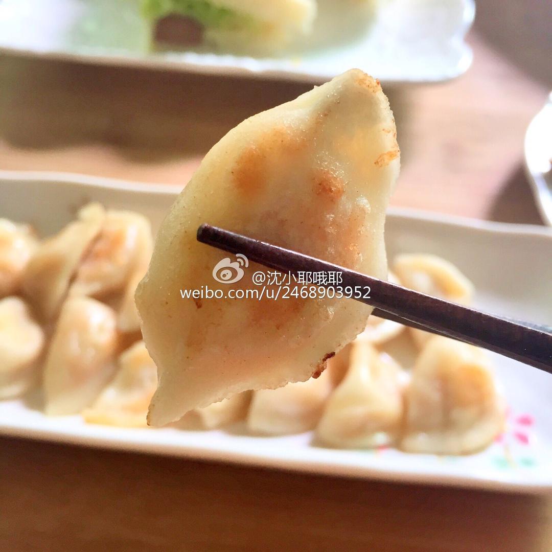 呵呵哒 油煎小水饺