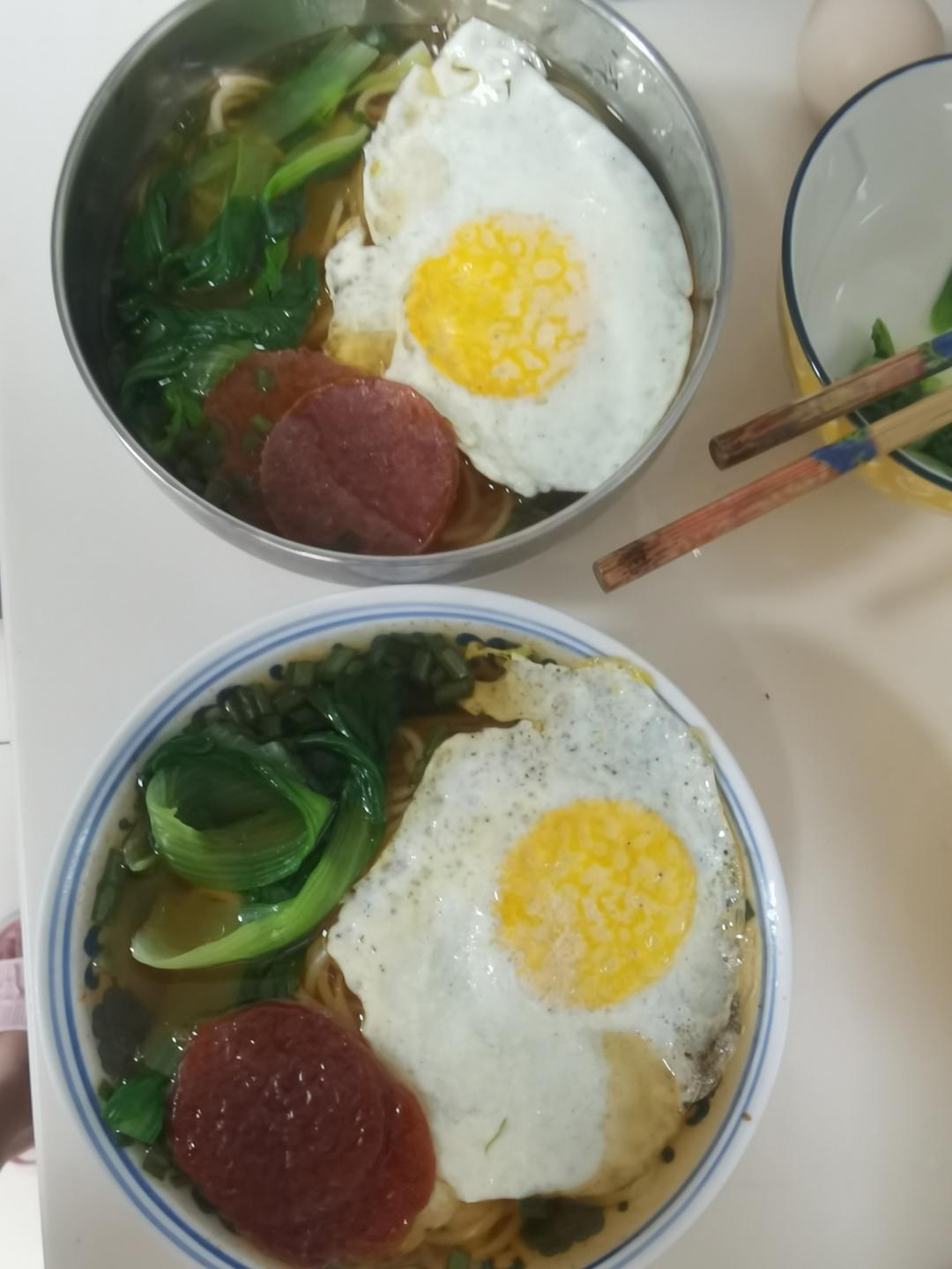 早餐来一碗清汤面，色香味俱全！