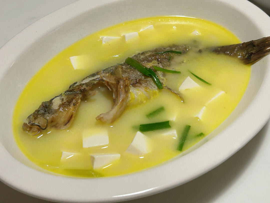 昂刺鱼豆腐汤（黄辣丁）