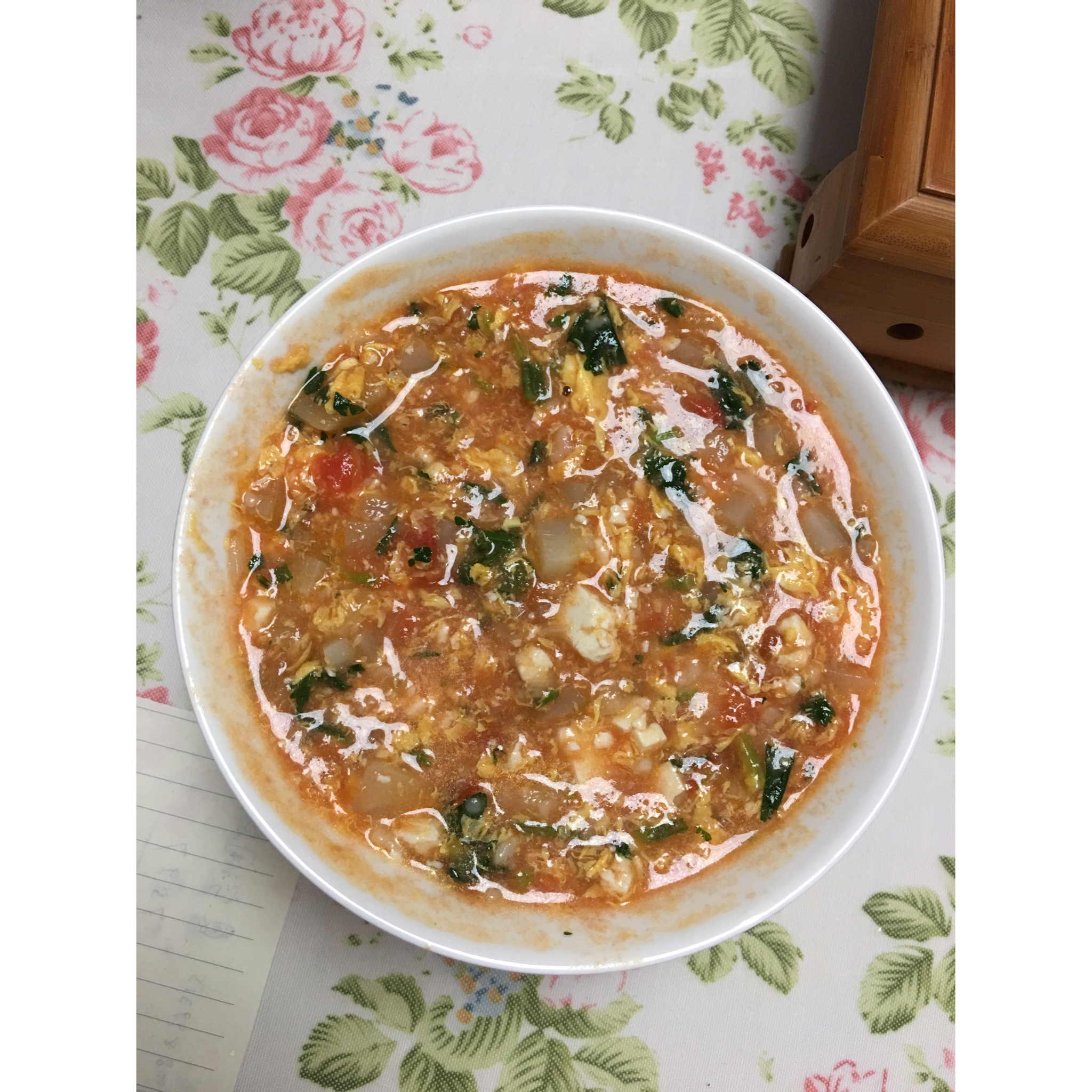 西红柿鸡蛋疙瘩汤