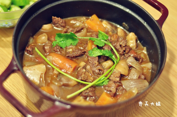 红酒炖牛肉