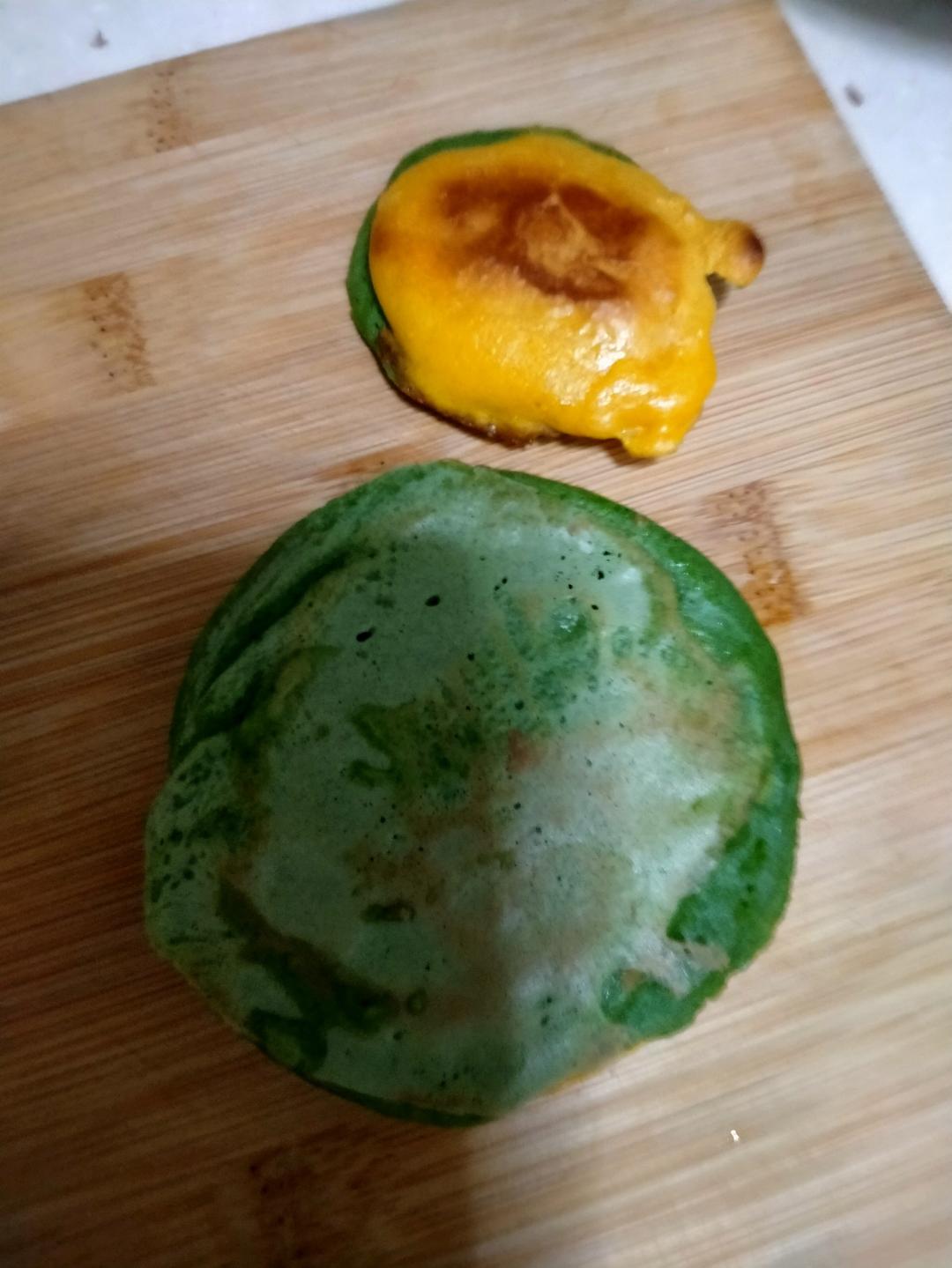 芹菜叶鸡蛋饼