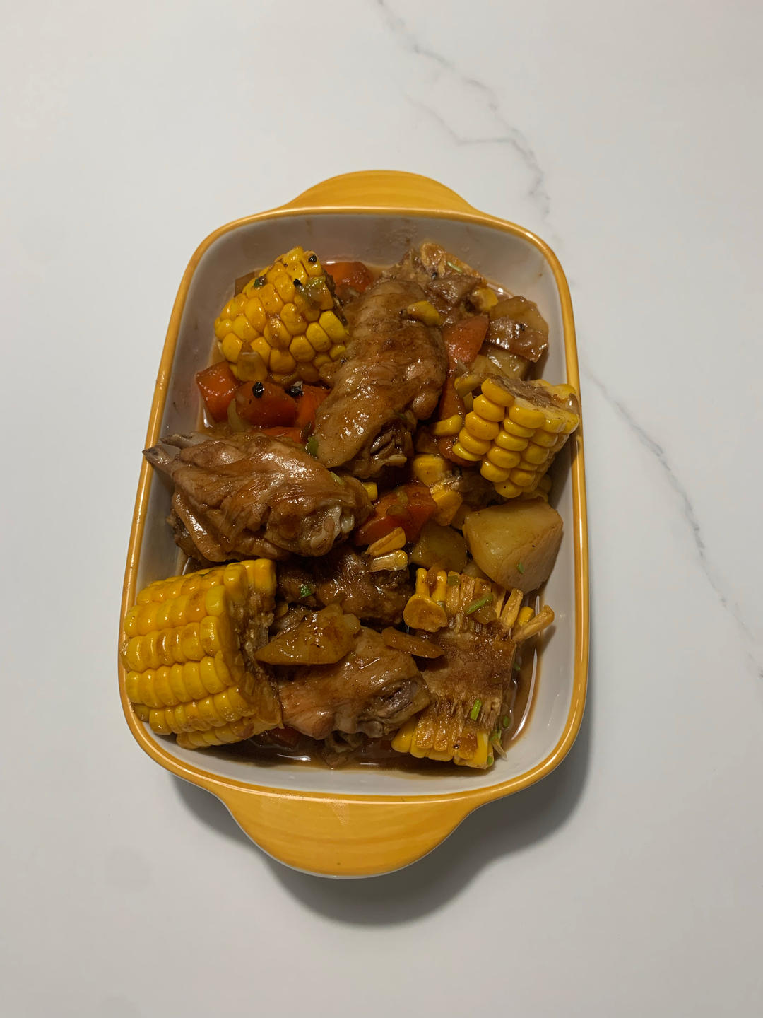 巨下饭的鲜虾鸡翅玉米煲