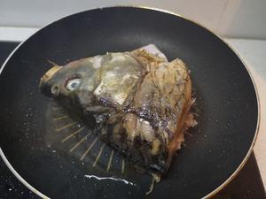 鱼头🐟豆腐青菜汤🍲的做法 步骤4