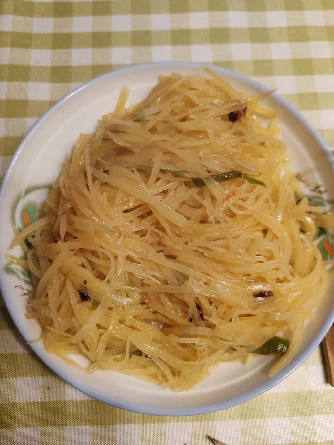 酸辣土豆丝的家常做法 超级下饭