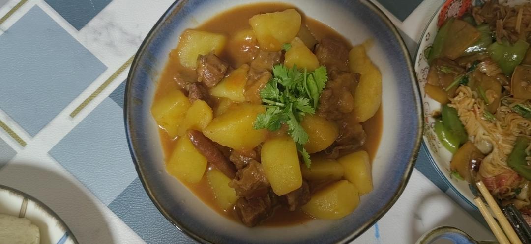 高压锅番茄土豆炖牛腩
