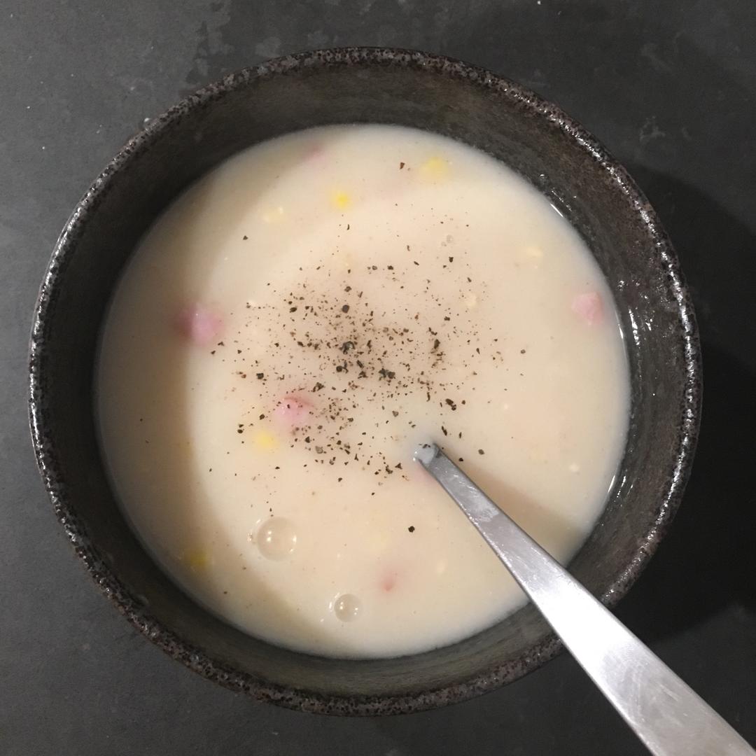 火腿玉米浓汤