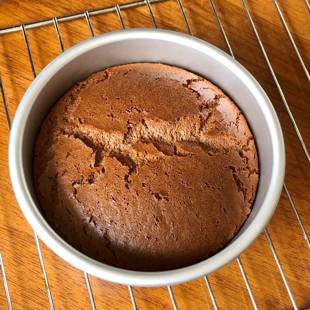 六寸可可戚风蛋糕