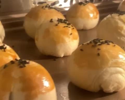 蛋黄酥（大包酥）新手包会！的做法 步骤24