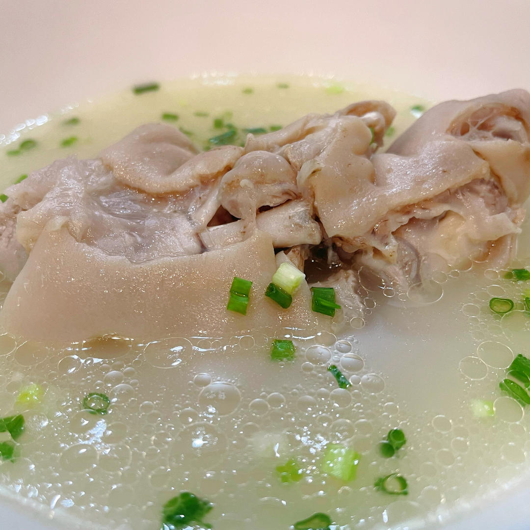 不油不腻不骚的清汤黄豆炖猪蹄猪脚汤