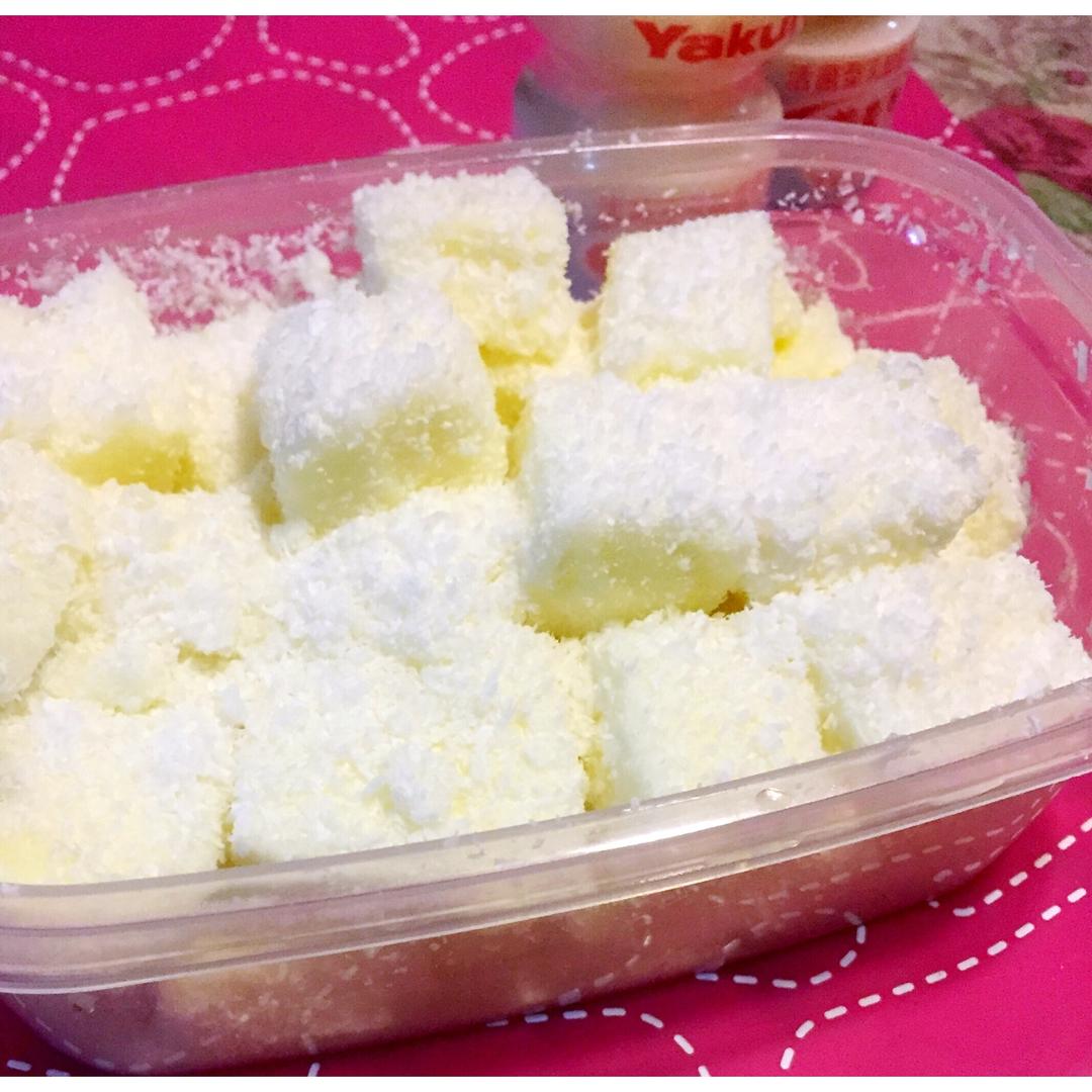 完胜85度C牛奶椰丝小方