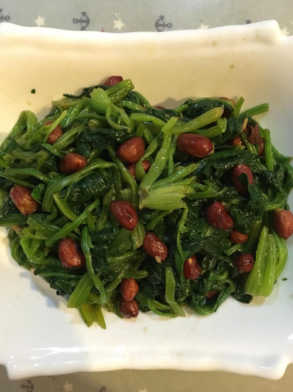 凉拌花生米菠菜