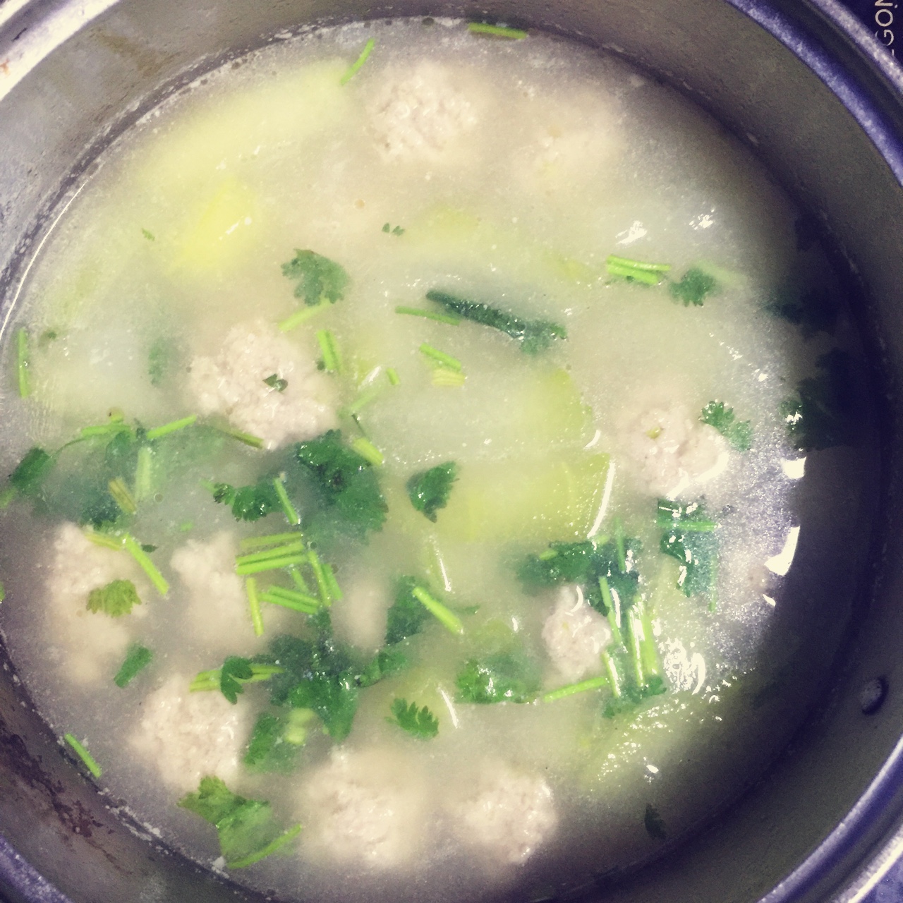 冬瓜汆丸子汤
