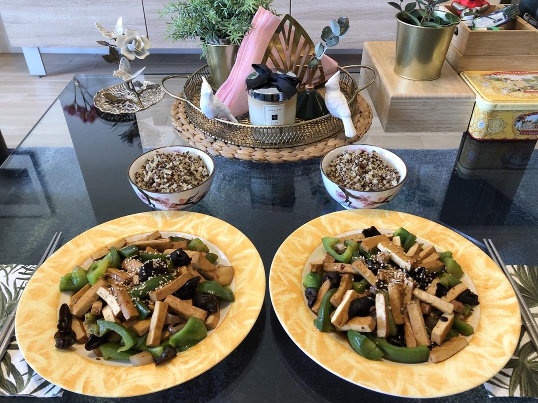 蚝油青椒豆腐干