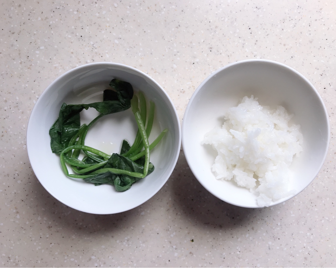 辅食➖不成块的菠菜小方的做法 步骤1