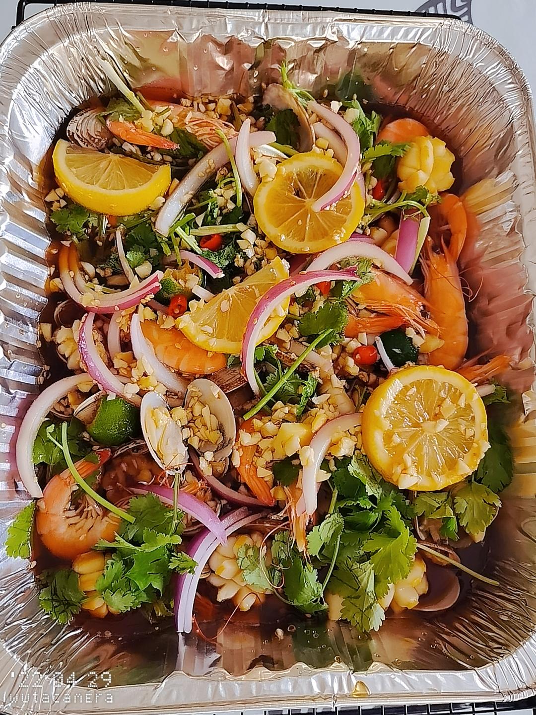 🔥捞汁麻辣小海鲜，汤汁太绝了🔥