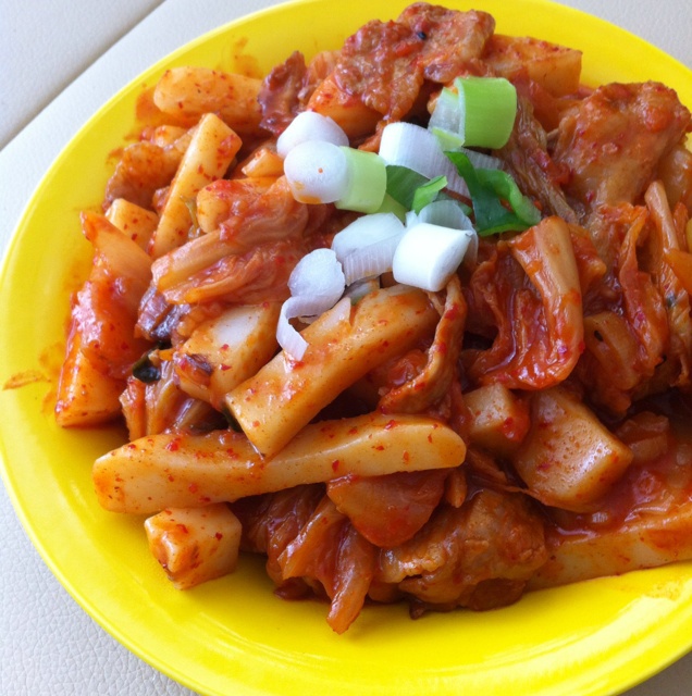 布梨做的泡菜炒年糕