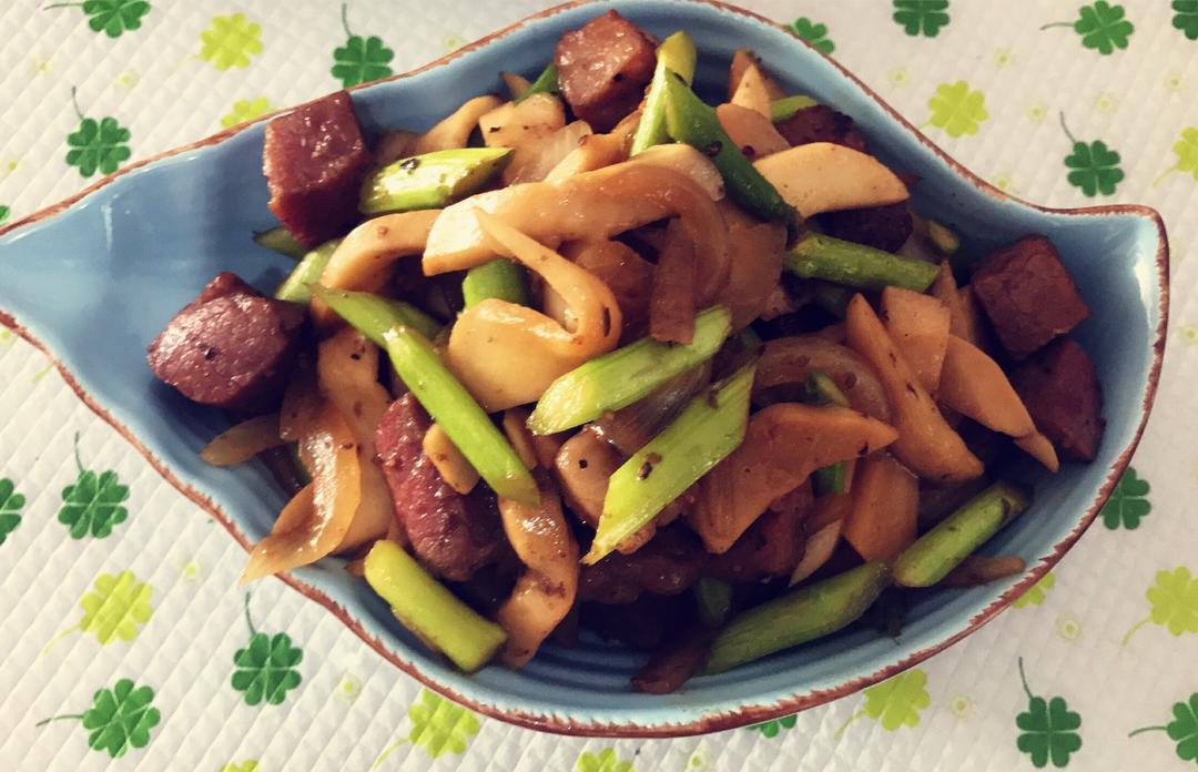 【曼食慢语】蚝油芦笋牛肉粒