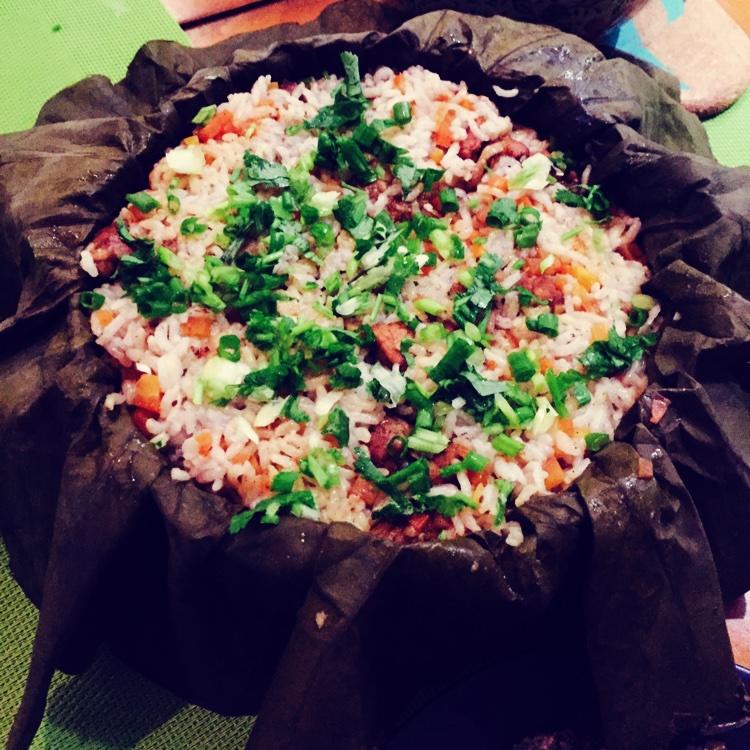 荷叶煲排骨胡萝卜饭（用的大米非糯米哟）的做法
