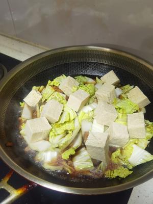 猪肉白菜炖冻豆腐的做法 步骤5