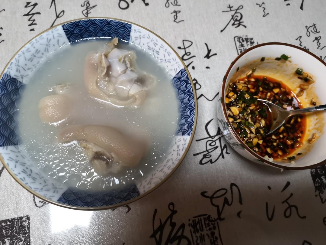 老妈蹄花汤