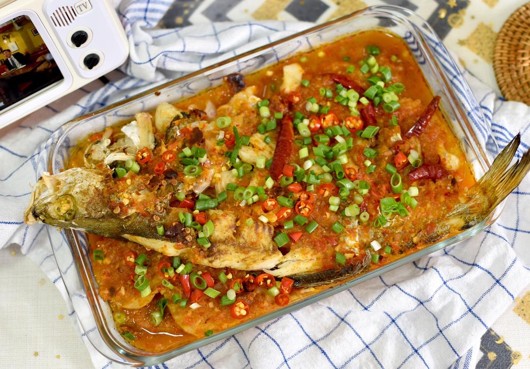 超好吃的【家庭版烤鱼】鱼肉鲜嫩、酱汁浓郁的做法