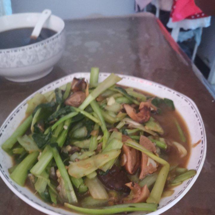 简易版香菇扒油菜