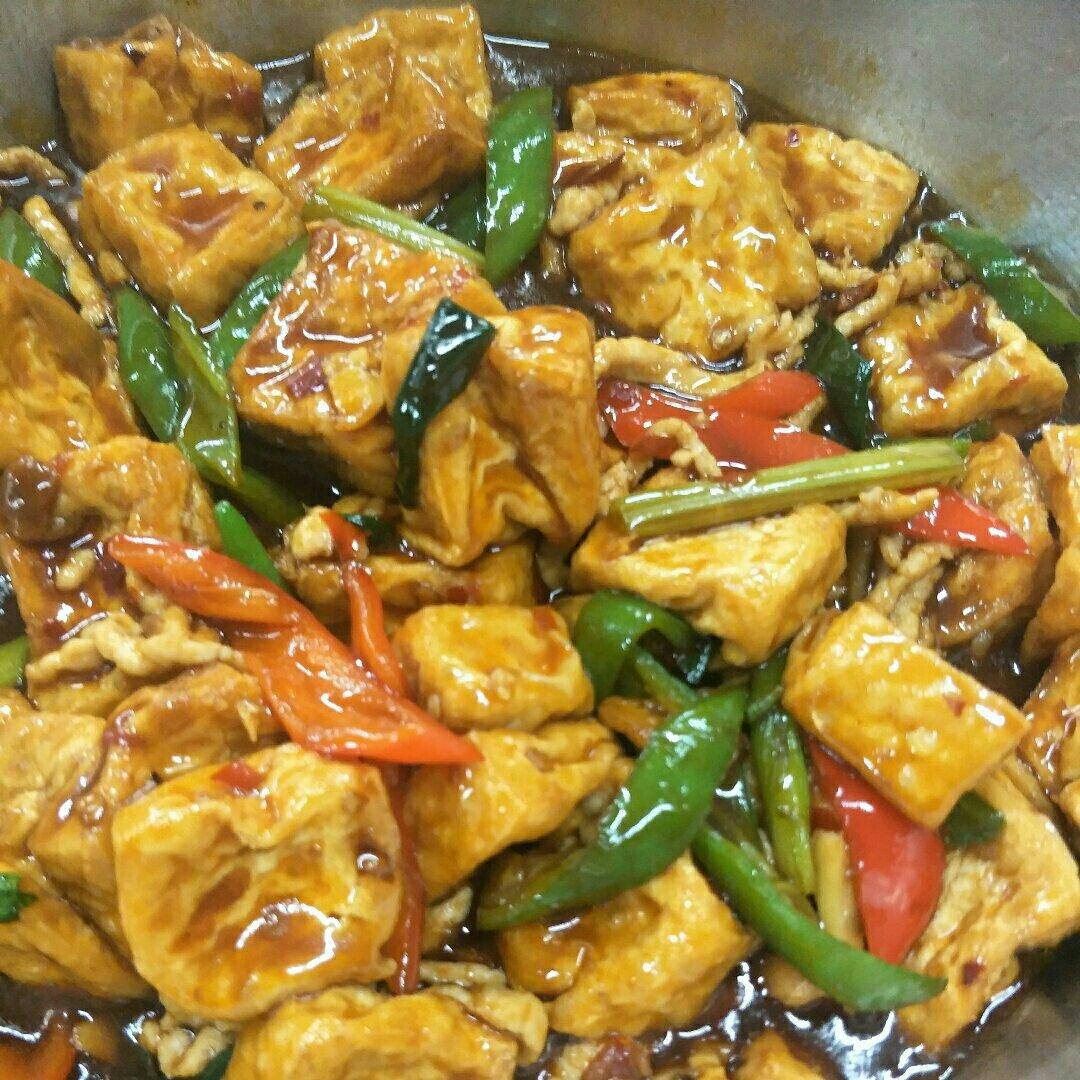 超级下饭的红烧豆腐