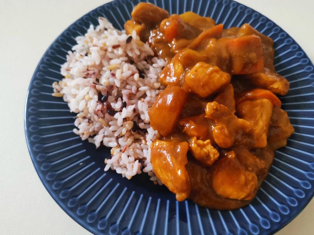 咖喱鸡肉饭