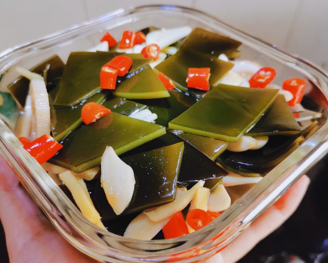 开胃小菜—酸辣海带片的做法