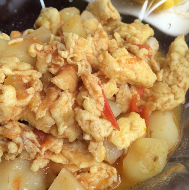 荸荠番茄炒鸡蛋的做法