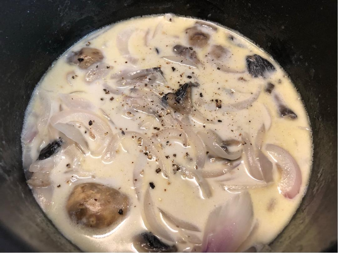 奶油蘑菇浓汤 Cream of Mushroom Soup