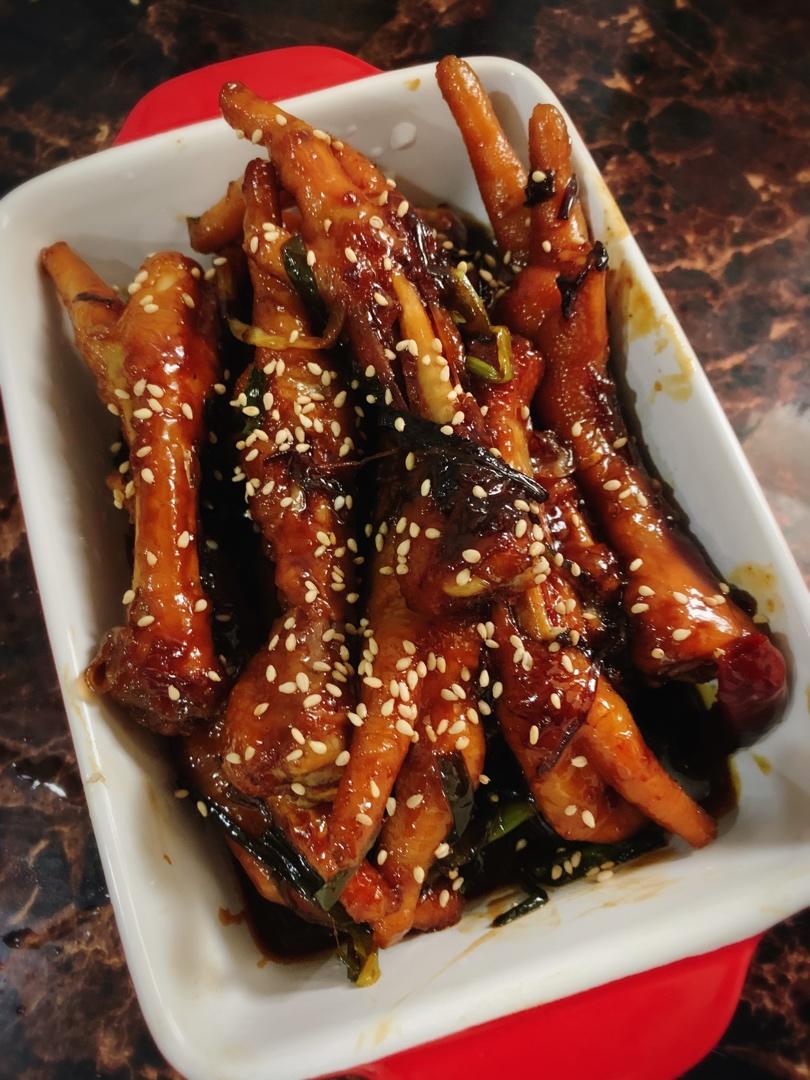 欢囍2099做的秘制卤鸡爪