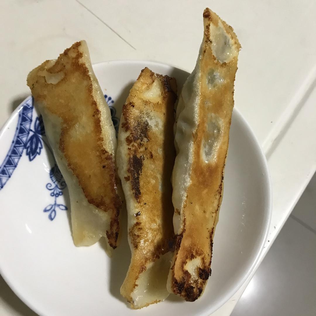 半烫面饺子皮（锅贴、蒸饺、烧卖、剩了还可以烙饼）