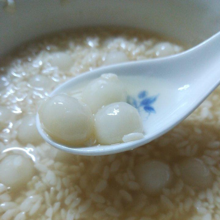 努力夏春耀药药要咬药做的红糖甜酒粑粑