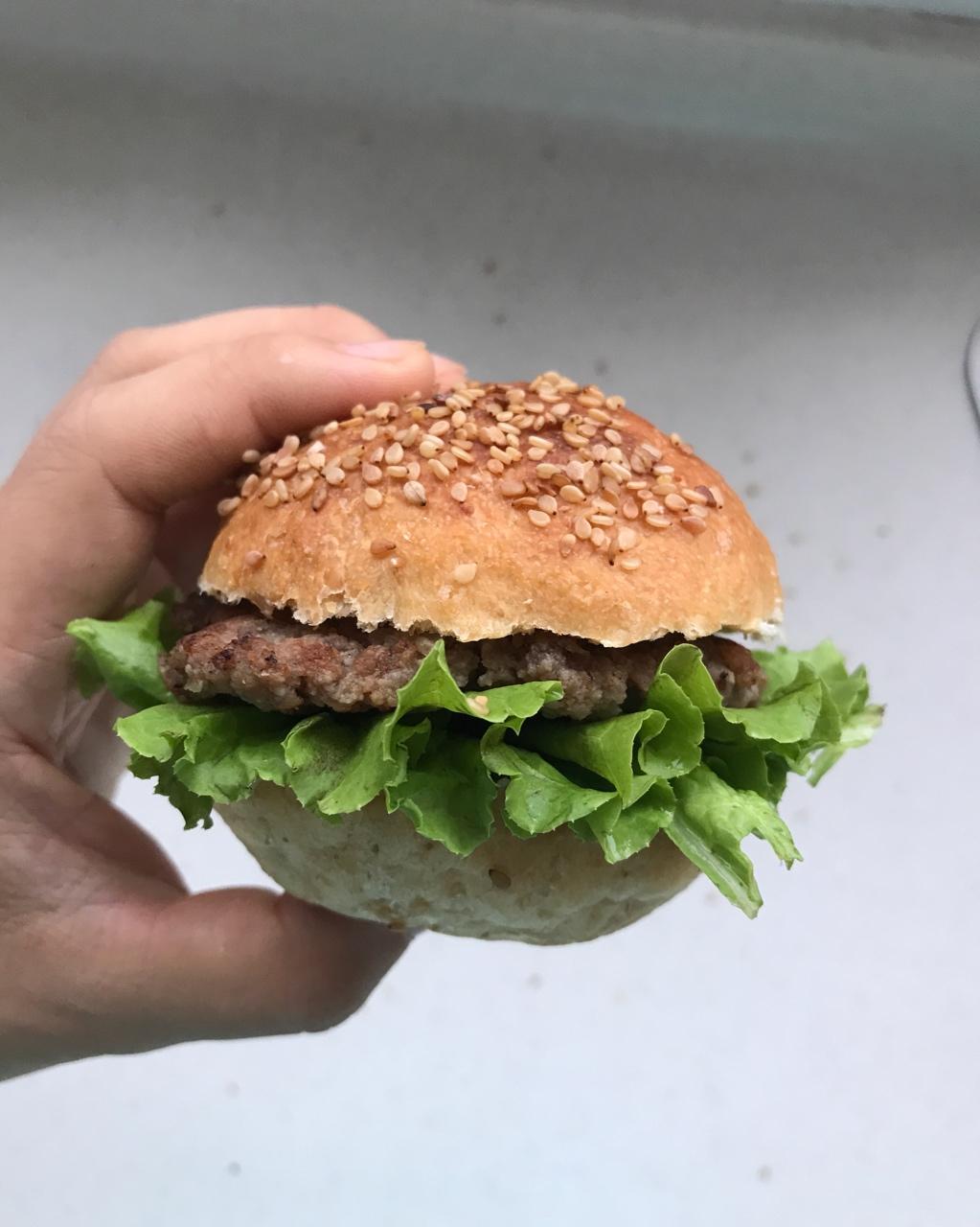 黑椒牛肉饼