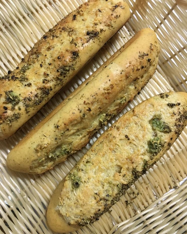 咸香柔和-超软燕麦香蒜面包