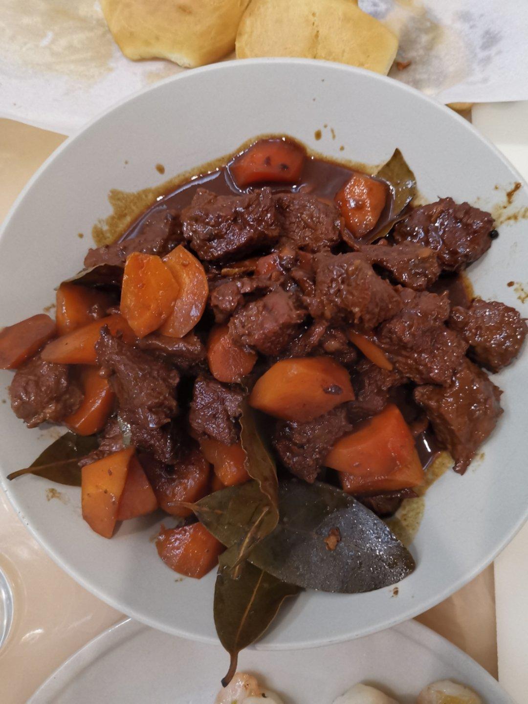 红萝卜炖牛肉-六月香葱伴侣版
