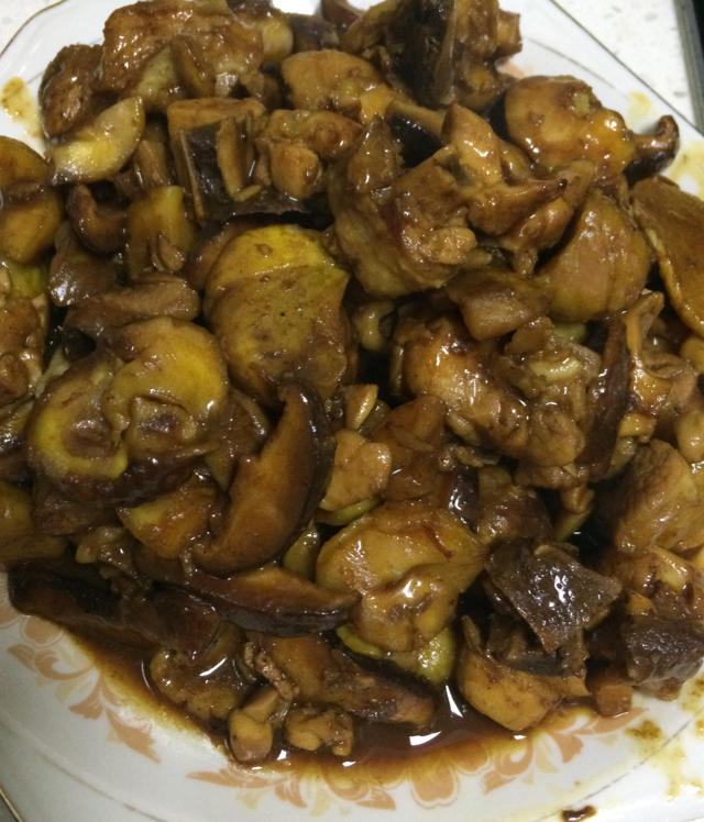 香菇板栗焖鸡