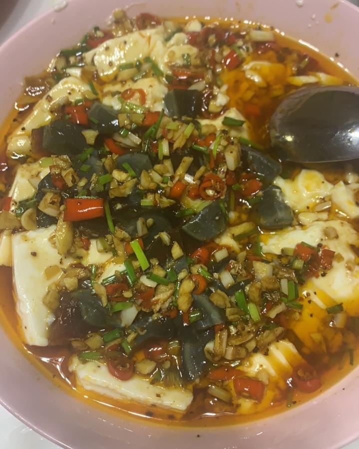 皮蛋拌豆腐（从这道菜说起，如何拌出好吃的凉拌菜）