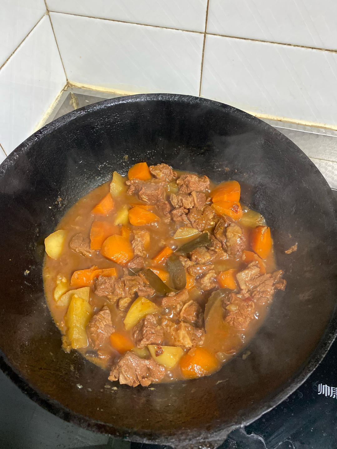 土豆焖牛腩