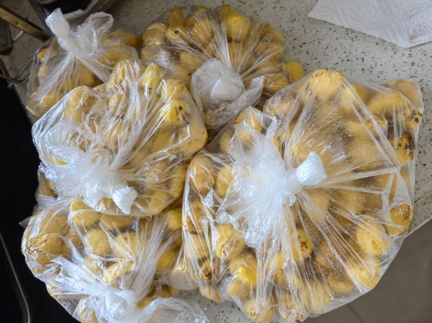 巧剥板栗皮的方法