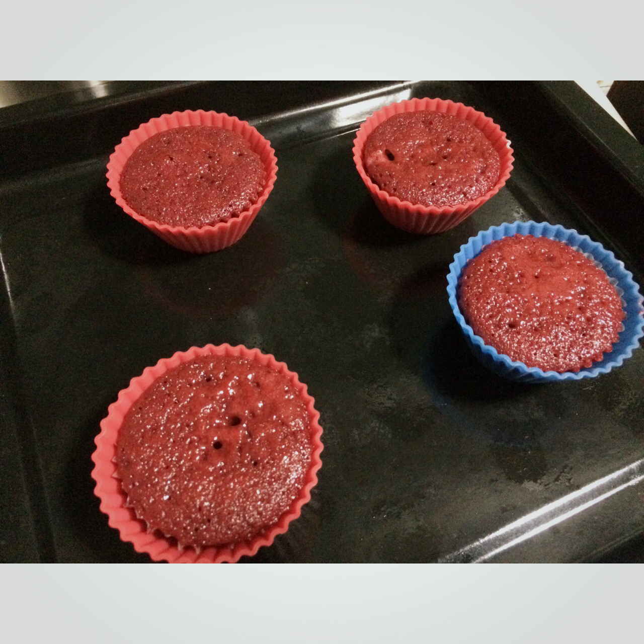 传统红丝绒杯子蛋糕（极软无泡打粉）Red velvet cupcake