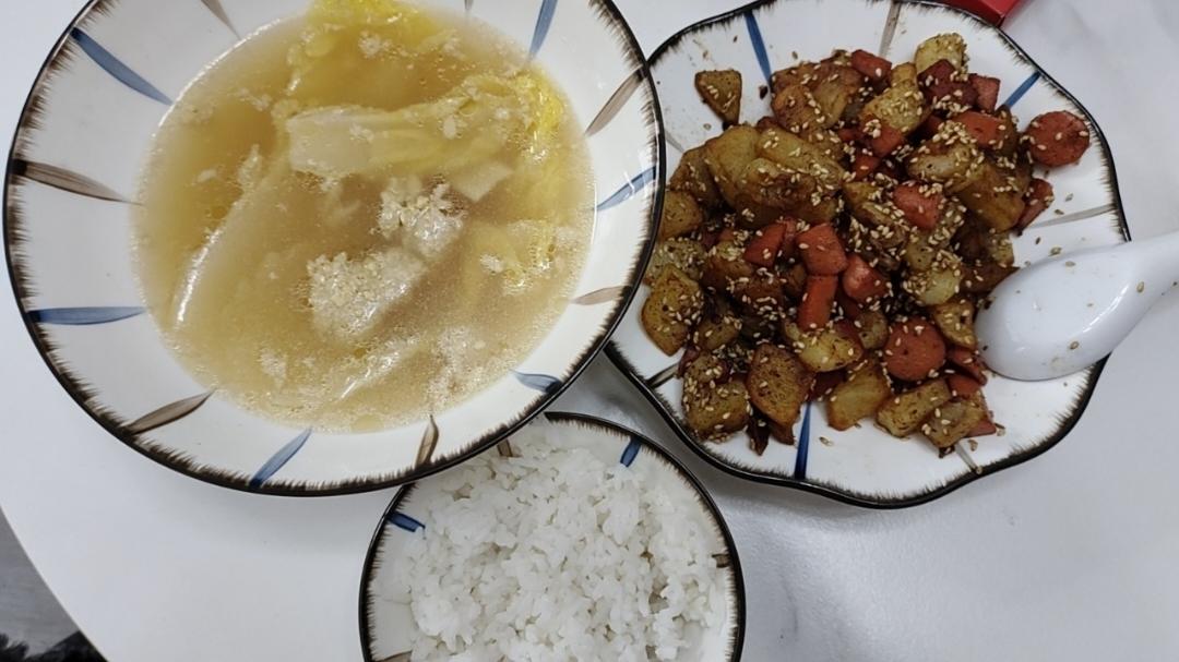 香辣孜然土豆火腿肠～秒杀烧烤店！！
