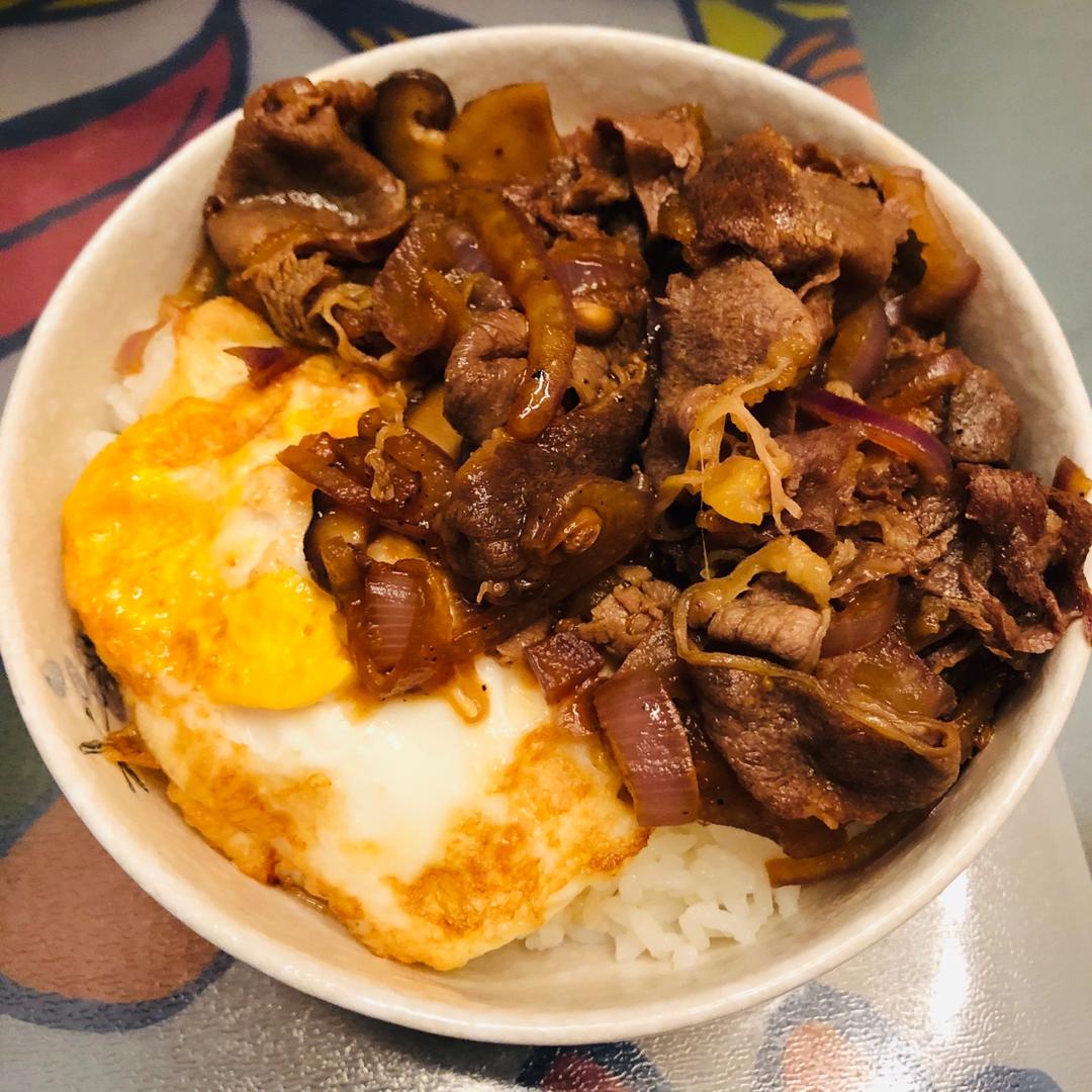 “吉野家”肥牛饭