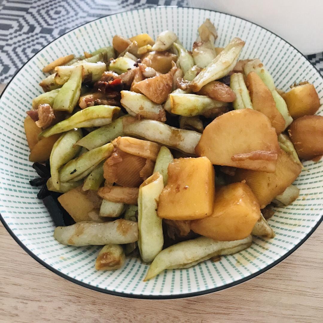 土豆炖芸豆