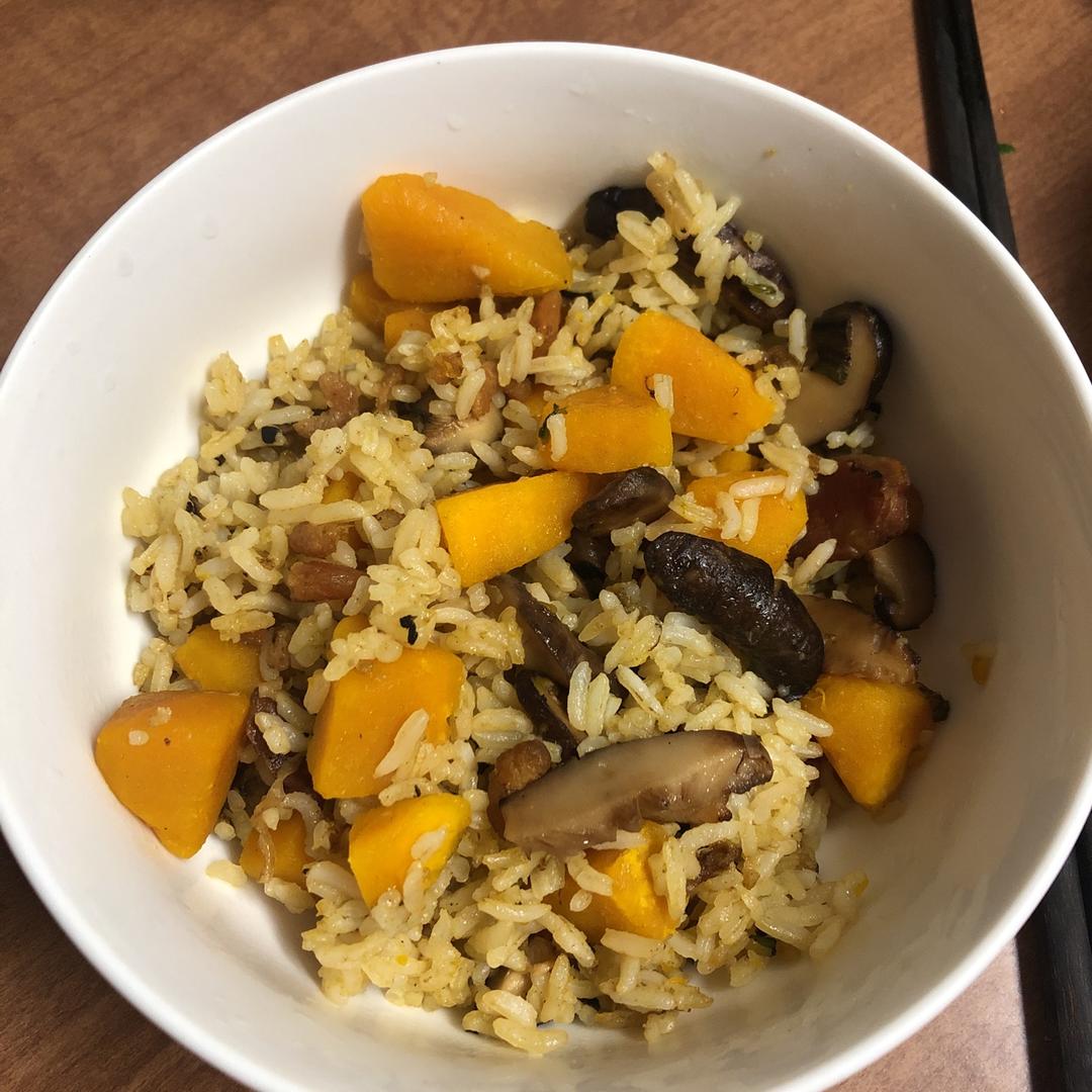 美味到不行的南瓜饭