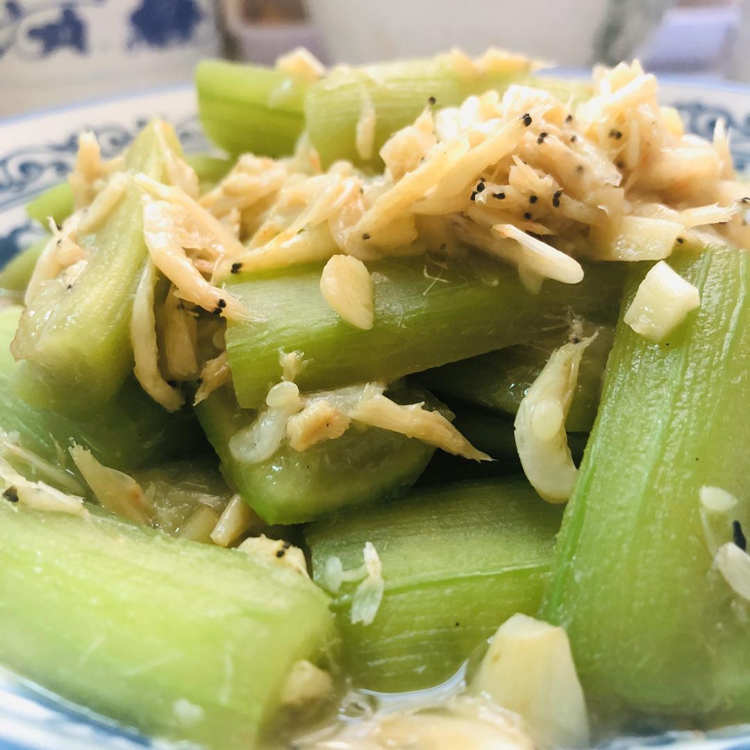 keep减脂食谱·干贝（虾皮）煮丝瓜的做法