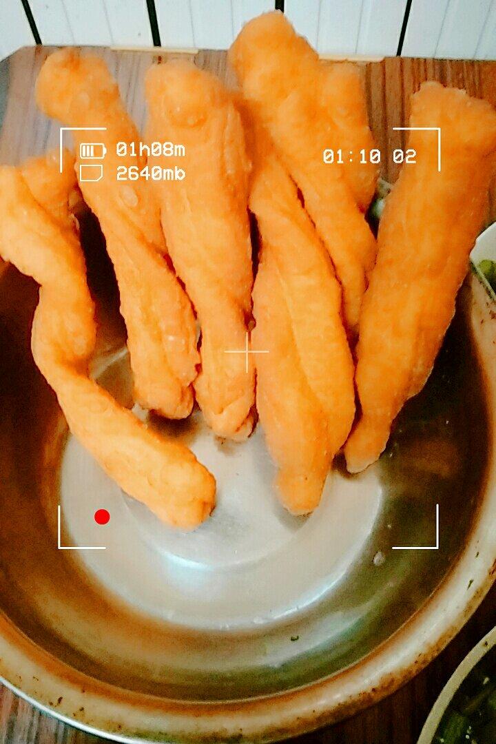 自制无泡打粉油条