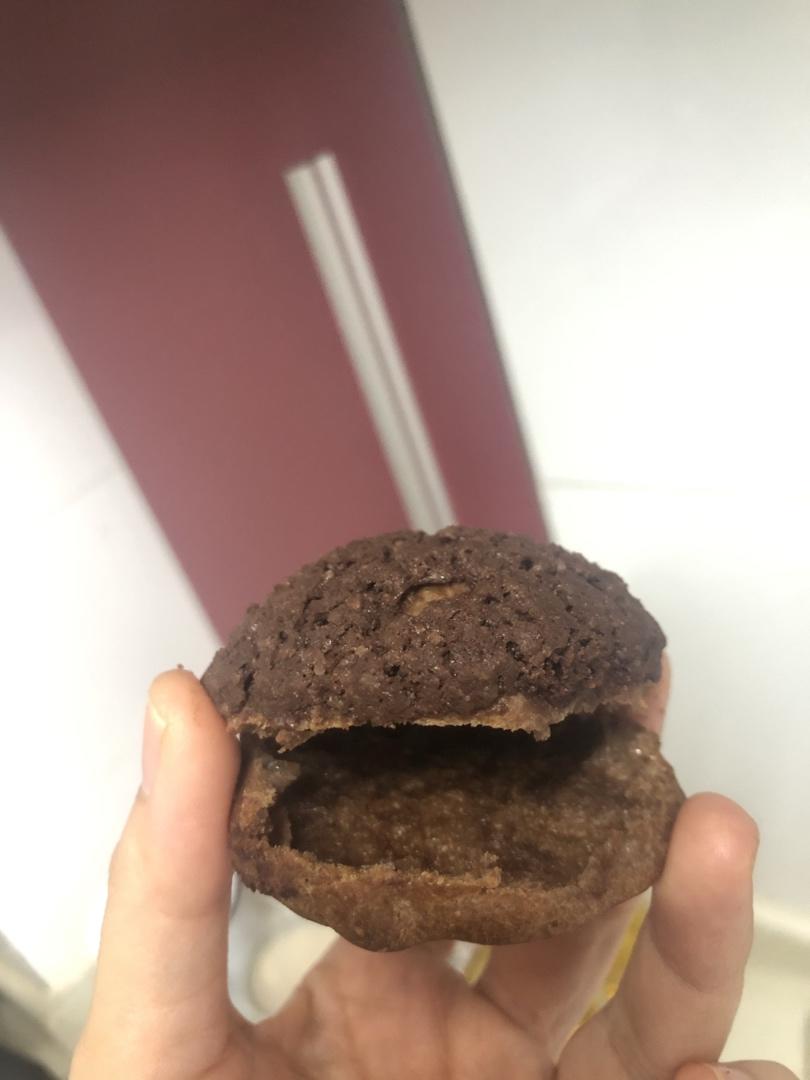 巧克力酥皮泡芙